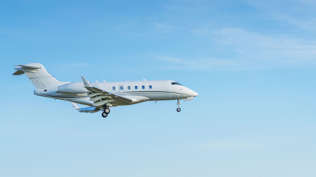 Challenger 300, Eclipse Jet Charter, private jets, private jet charter, Colorado Springs, CO